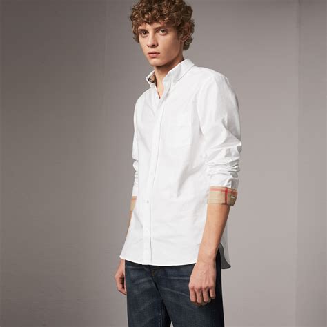 burberry camicia uomo 6999843|Camicia in cotone con vestibilità slim (Noce moscata) .